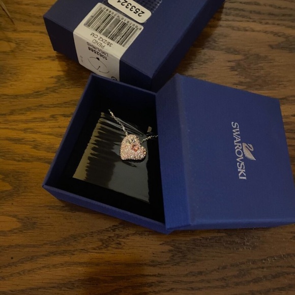 Swarovski Heart Necklace - Picture 2 of 12